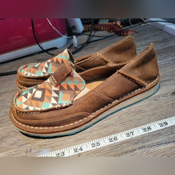 Ariat Southwest Pattern Leather Slip On Shoe Ladies Size 8 - Picture 3 of 9